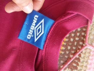 Sudadera Umbro Roja 90s