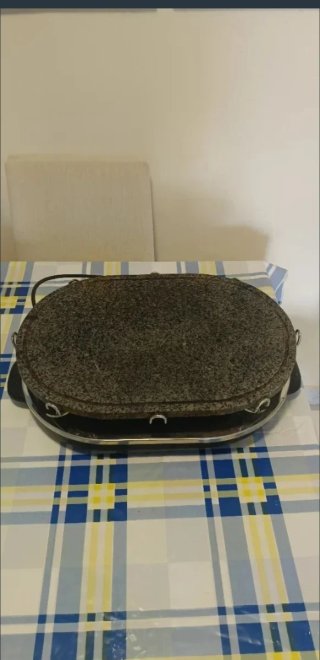 Parrilla Piedra Ovalada Eléctrica