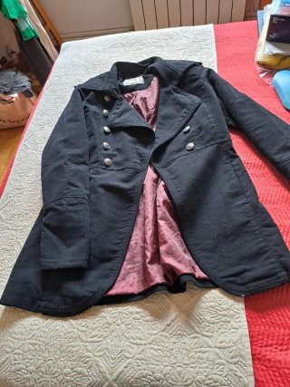 Abrigo Bershka Negro Talla XL