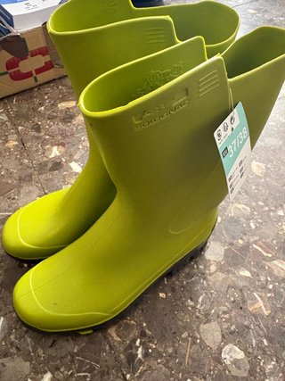 Botas NUEVAS  de agua verdes niño/niña/adulto