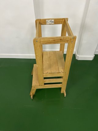 Torre di osservazione Montessori in legno