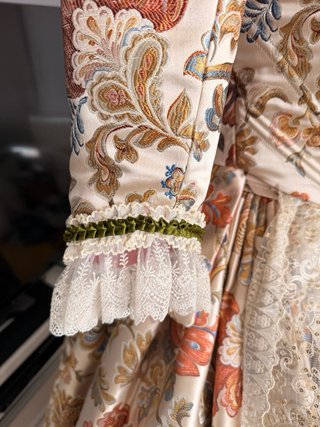 Traje de Fallera Beige sin manteletas