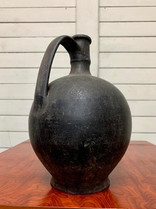 Cántaro antiguo de cerámica