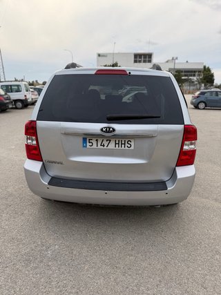 KIA Carnival 2011