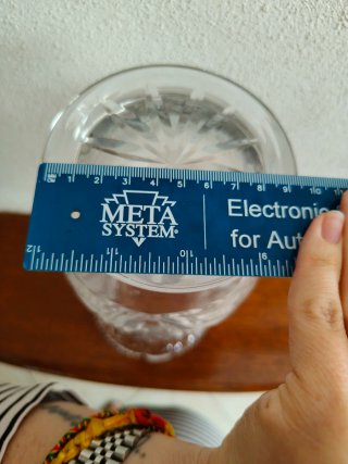 Vaso in vetro decorato
