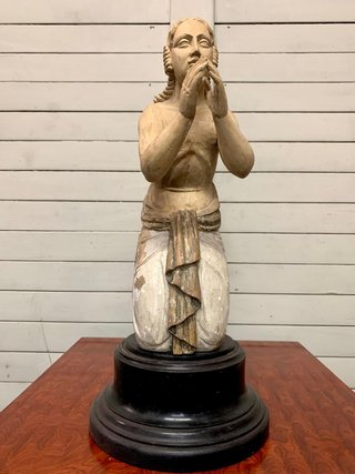 Figura religiosa antigua de madera