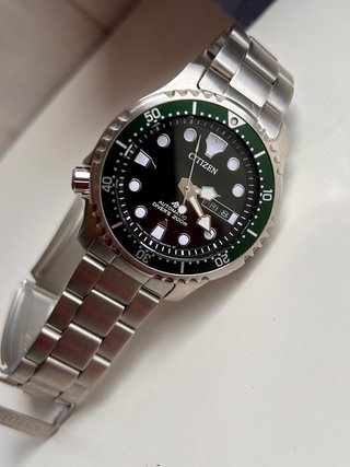 Reloj Citizen Promaster Diver 200m Verde