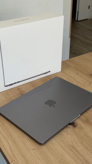 Macbook Air M2 13”