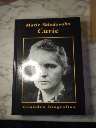 Marie Curie, John F. Kennedy,  Mohandas Gandhi