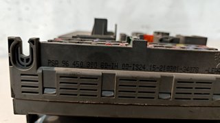 CAJA RELES / FUSIBLES Citroen C5 Berlina (2001->)