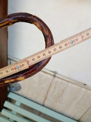 Bastone in legno forgiato