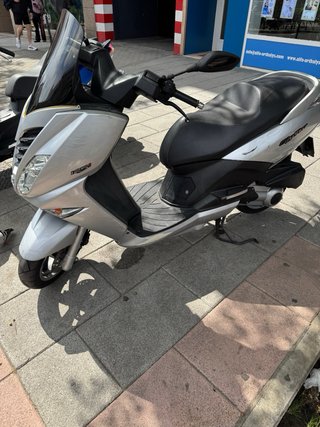 Peugeot Citystar 125cc Plata