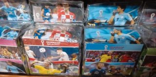10 Cajas Cromos mundial  2022 - son 360 Sobres