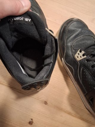 Nike Air Jordan Zapatillas Negras y Doradas
