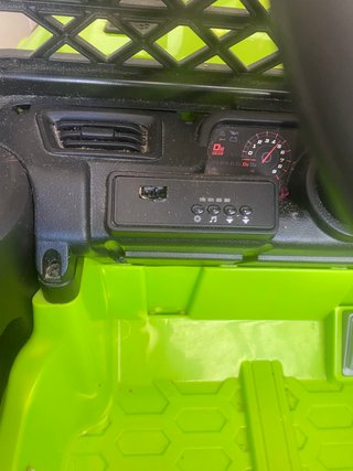Coche eléctrico infantil todoterreno 4x4