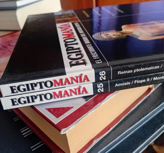 Egiptomanía, n°.: 25 y 26.