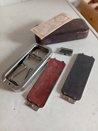 Estuche Afilador Navajas Rolls Razor