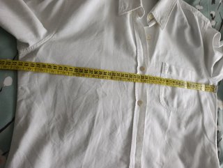 Camisa blanca de manga larga