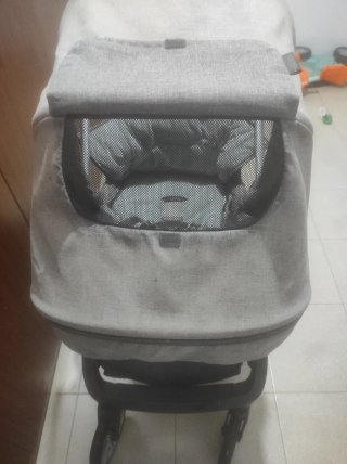 Carro de bebé marca Inglesina Aptica