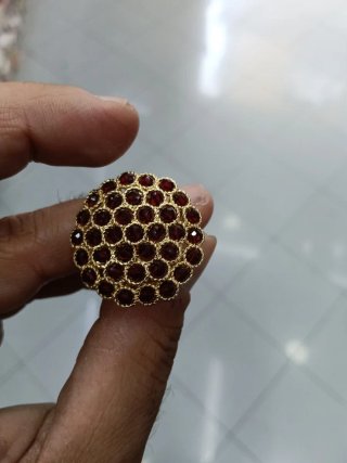 Anello oro con pietre rosse