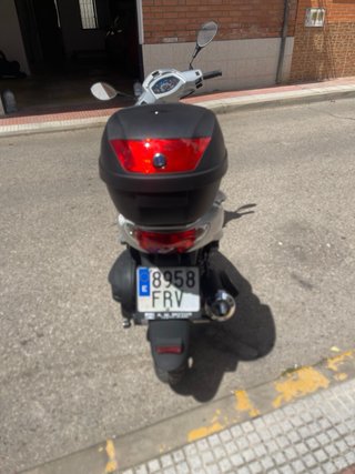 Moto SYM HD125 Scooter Automática
