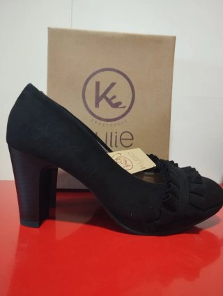 Zapatos tacón negros