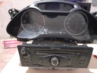 Velocímetro y Radio Audi A4 B8 Original