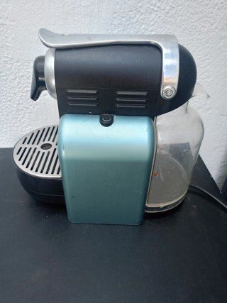 Cafetera Dolce Gusto