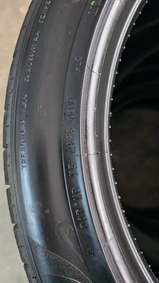 Neumáticos 315 35 R20 Pirelli seminuevos