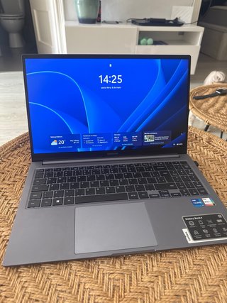 Samsung Galaxybook4 i7 16GB/512GB Gris