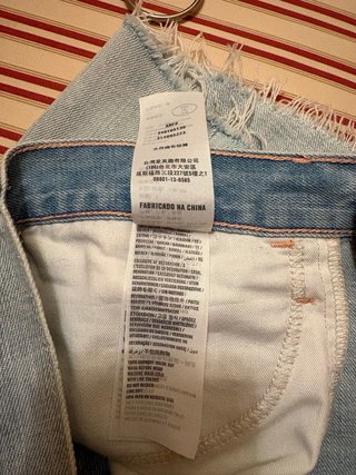 Bermudas Hollister Desgastadas con Perlas