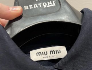 Polo Miu Miu manga larga azul marino