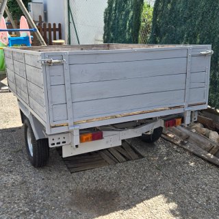 Remolque caja madera y hierro