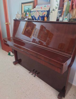 Piano Vertical OFFBERG - Buen Estado