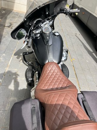 Asiento Harley Davidson Softail Marrón