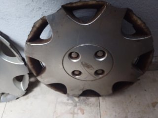 3 Tapacubos Ford Focus R14