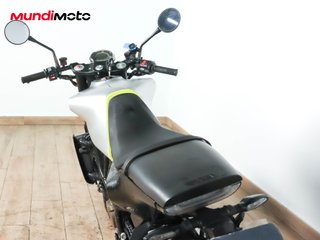 HUSQVARNA SVARTPILEN 701 ABS