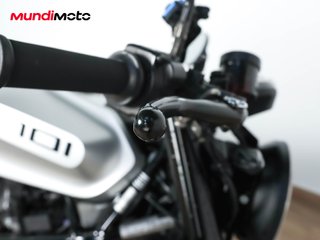HUSQVARNA SVARTPILEN 701 ABS