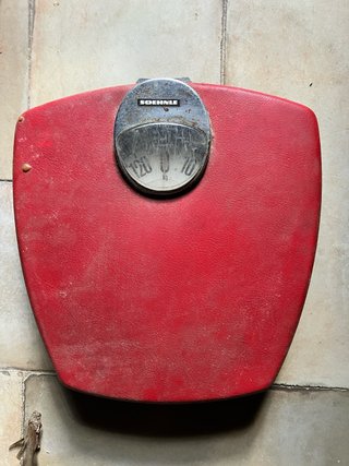 Báscula vintage SOEHNLE roja