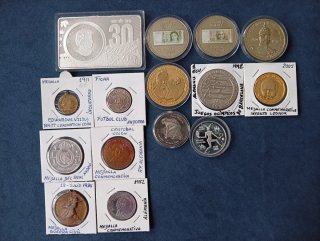Lote monedas y medallas: Inglaterra, Andorra, Alem