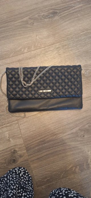 Bolso Love Moschino Negro Cadena