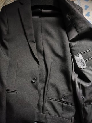 Traje de chaqueta negro para graduación