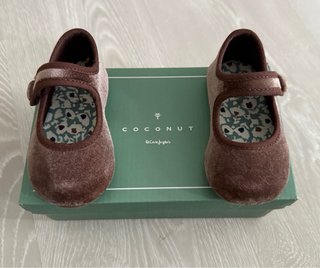 Zapatos niña marrones talla 20
