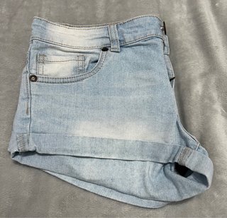 Shorts vaqueros desgastados