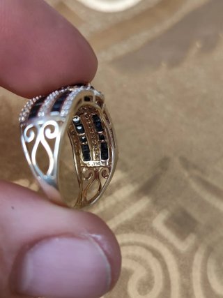 Conjunto de anillo y pendientes 18 k