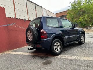 Mitsubishi Montero 2004