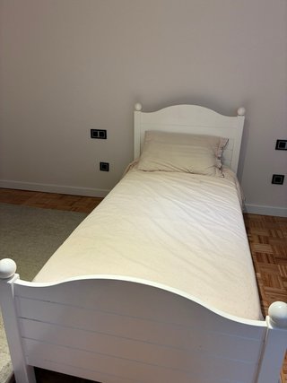 Cama 90cm con somier opcional