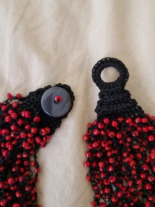 Collana artigianale doppio filo nero perline rosse