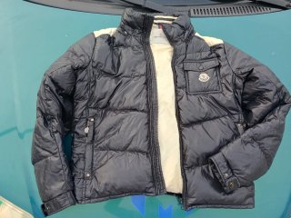 Giacca Moncler nera e beige