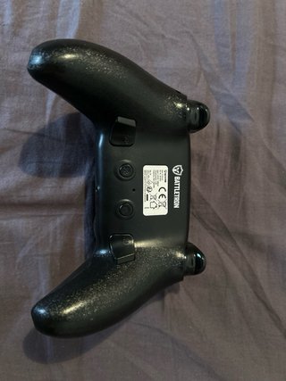 PS4 Slim 1TB + Call of Duty WWII